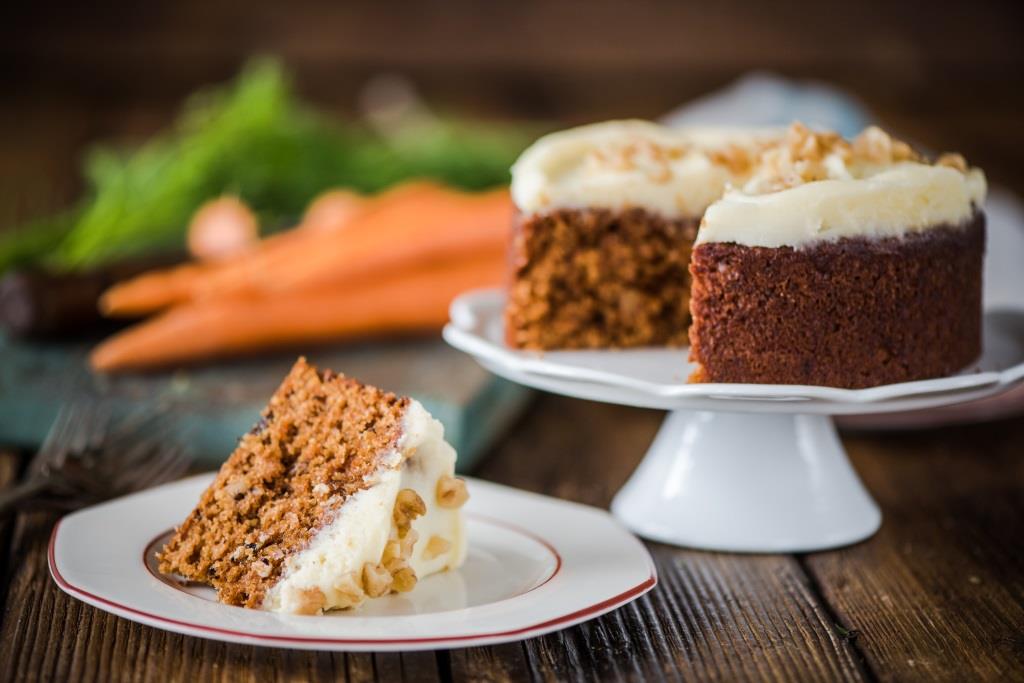 Karottenkuchen Rezept: Deutscher Karottenkuchen