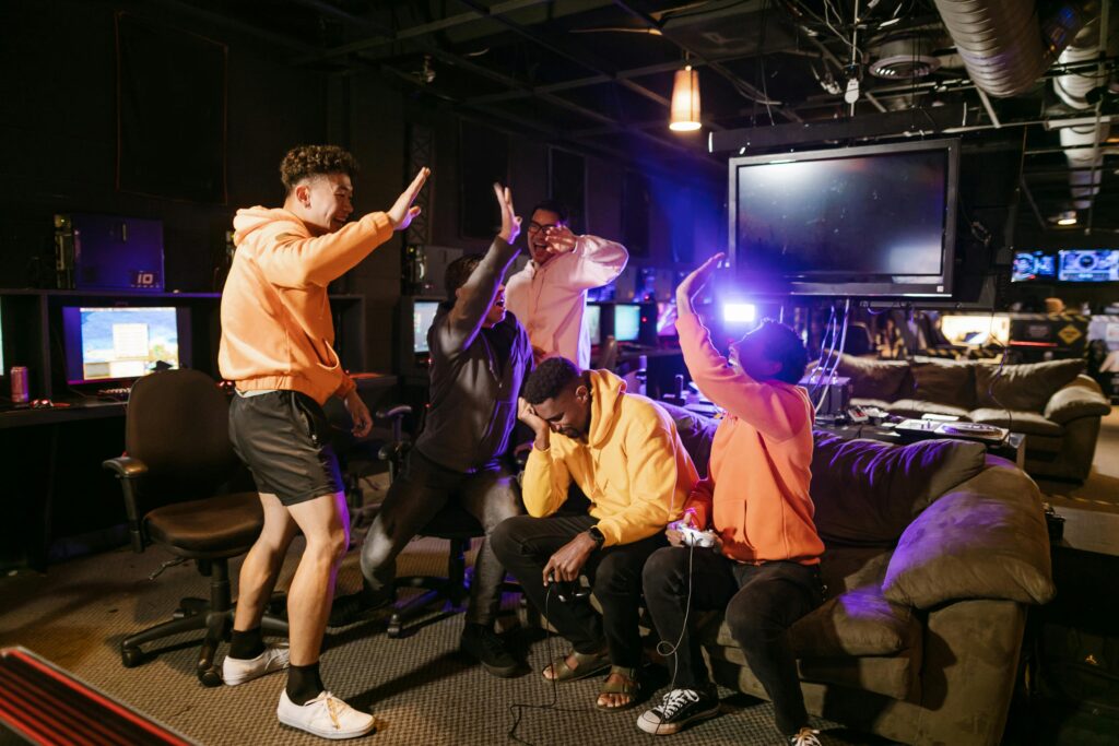 Last Minute Weihnachtsgeschenke: Gaming mit Freunden