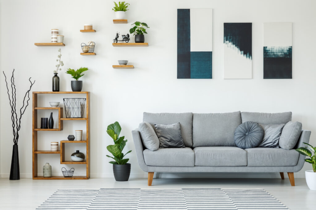 Bilderwand gestalten: Anordnung an einer Kante