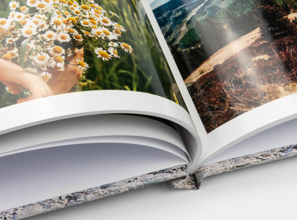 Hardcover Fotobuch: glänzende Seiten im Detail